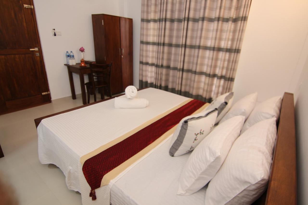 Mihira Gedara Apartments Unawatuna Esterno foto