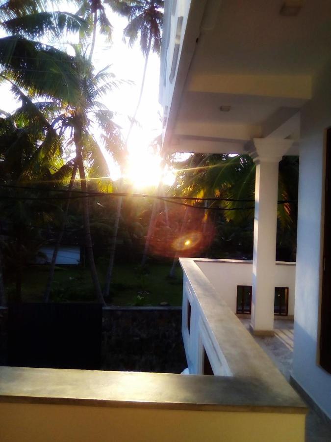 Mihira Gedara Apartments Unawatuna Esterno foto