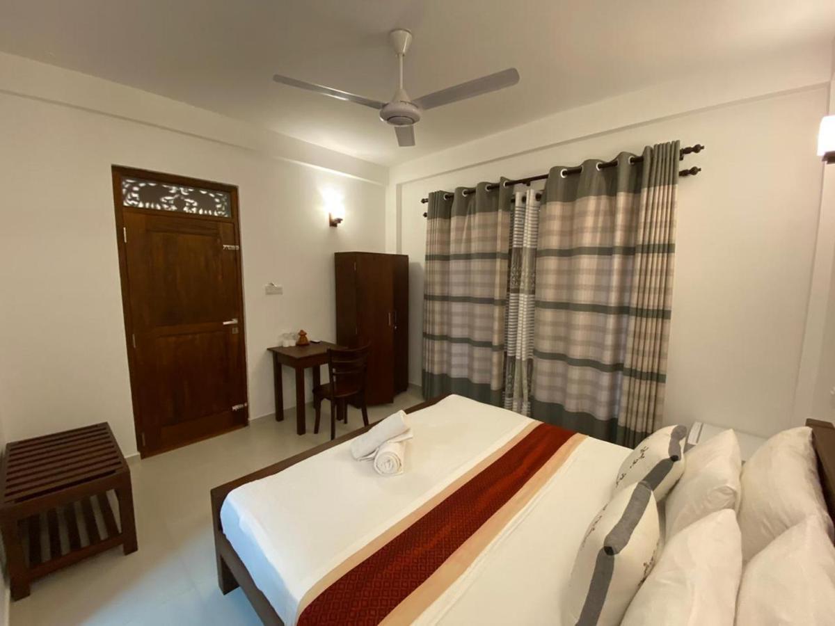 Mihira Gedara Apartments Unawatuna Esterno foto