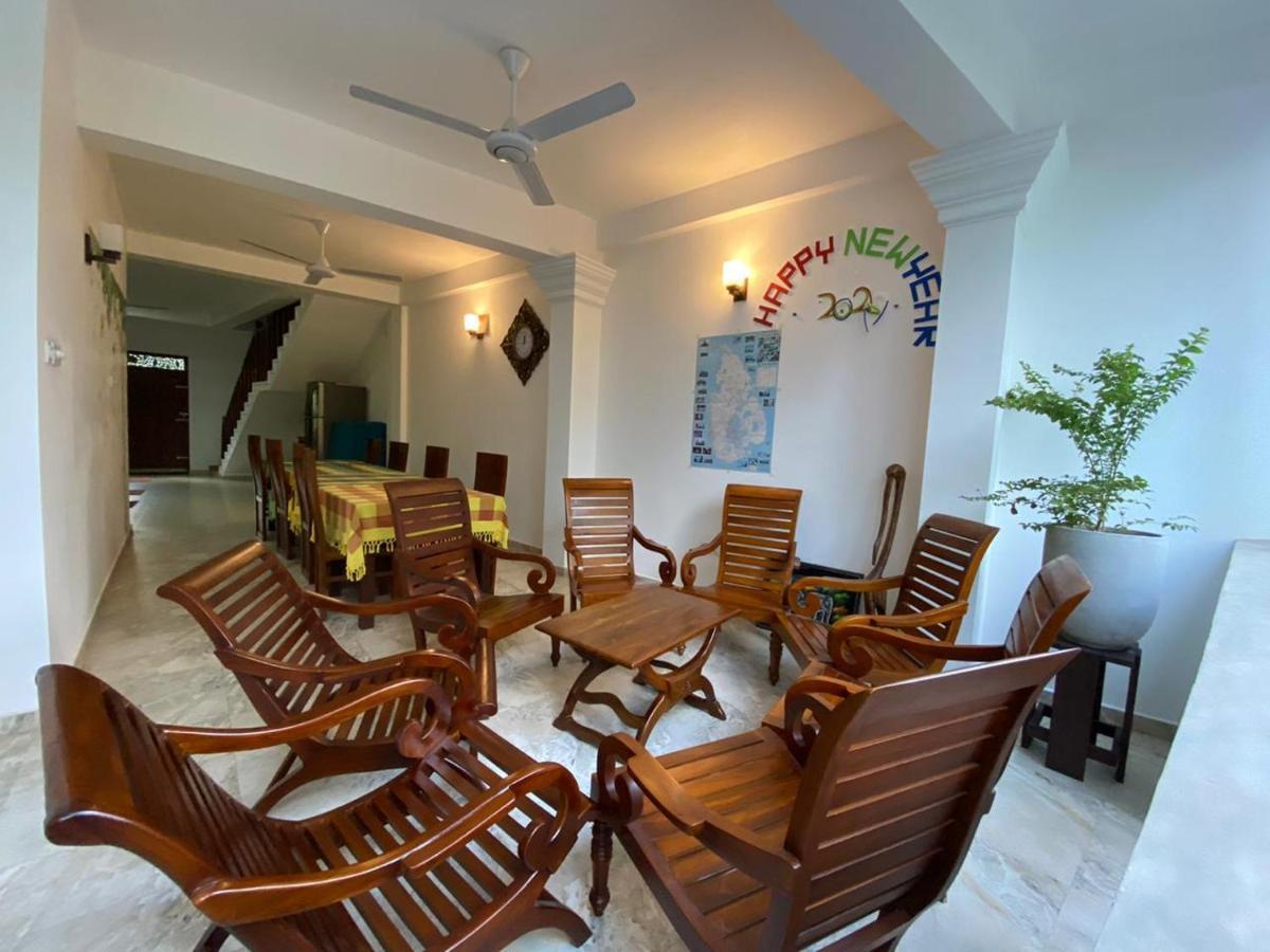 Mihira Gedara Apartments Unawatuna Esterno foto